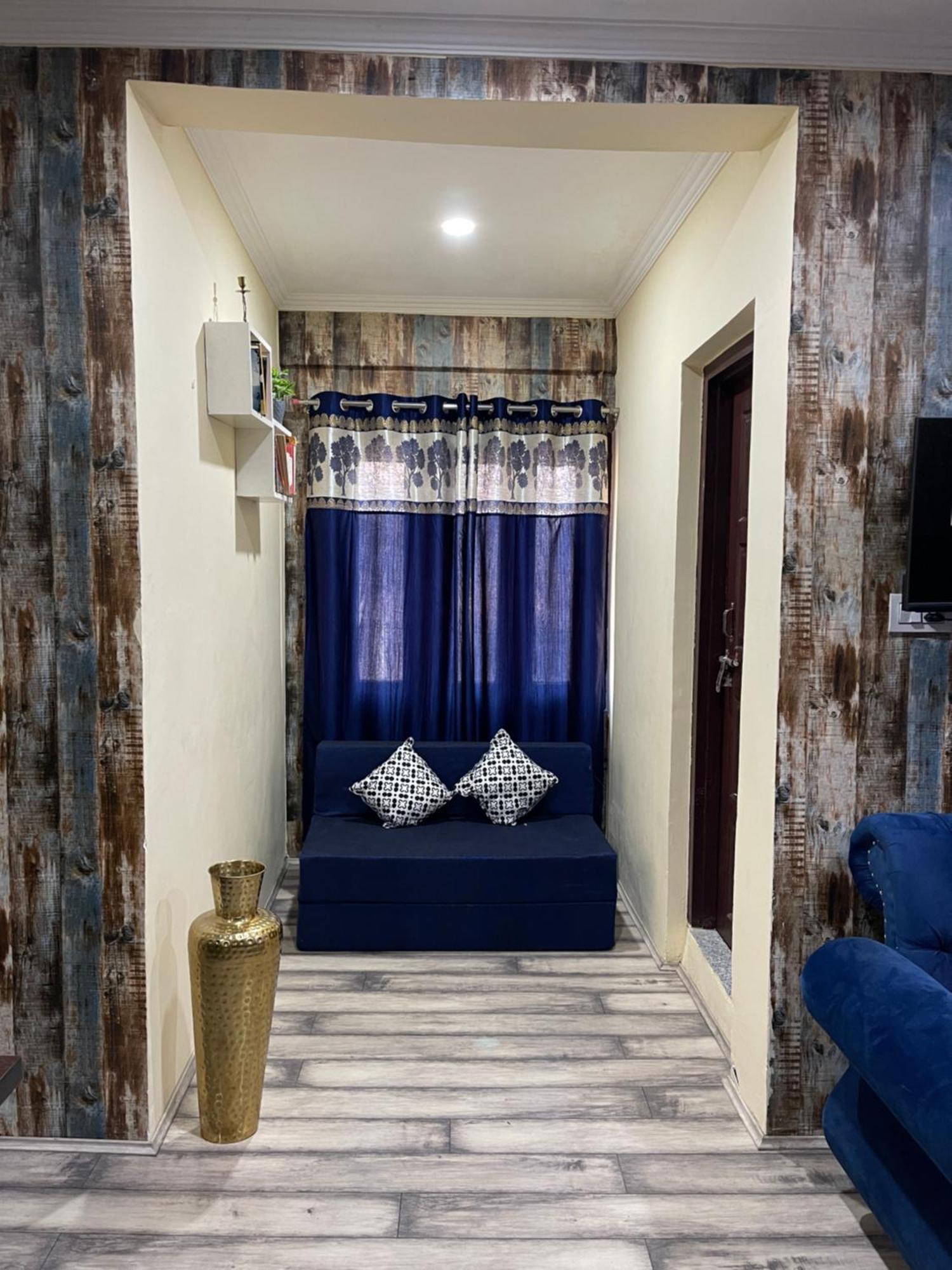 The Khayabaan - Luxurious Home Stay Away From Home Srīnagar Buitenkant foto